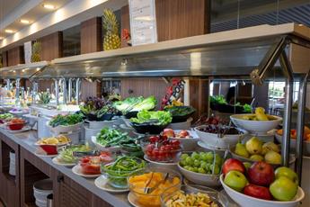 Numa Port Hotel