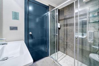 Numa Port Hotel