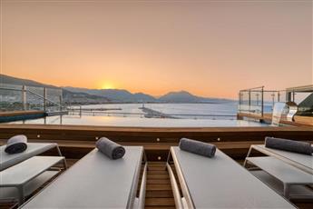 Numa Port Hotel