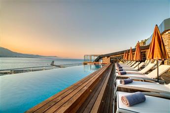 Numa Port Hotel