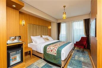 Obelisk Hotel & Suites 4*