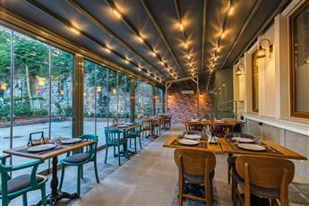 Obelisk Hotel & Suites 4*