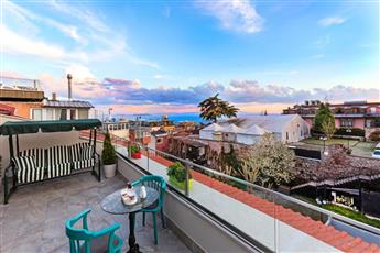 Obelisk Hotel & Suites 4*