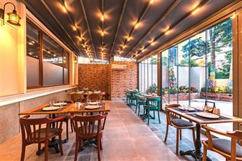 Obelisk Hotel & Suites 4*