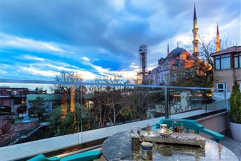 Obelisk Hotel & Suites 4*