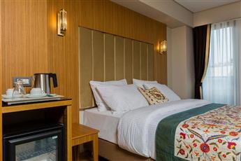 Obelisk Hotel & Suites 4*