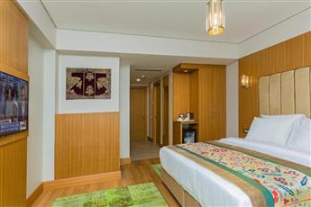 Obelisk Hotel & Suites 4*