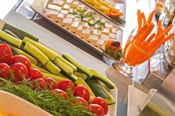 Obelisk Hotel & Suites 4*