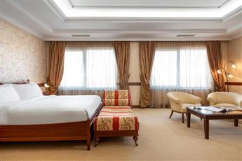 Occidental Taksim 4*