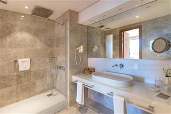 Onlive Hotel