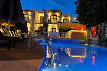 Orion Hotel Bitez 3*