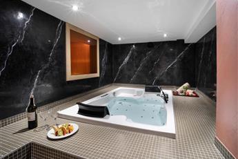 Orka Royal Hotel