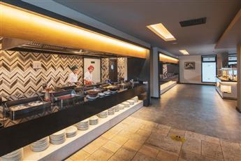 Orka World Hotel & Aquapark 4*