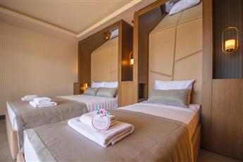 Orka World Hotel & Aquapark 4*