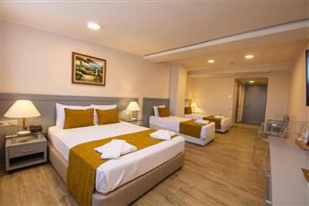Orka World Hotel & Aquapark 4*