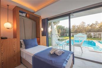Orka World Hotel & Aquapark 4*