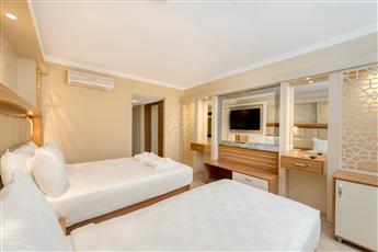 Oz Hotels Incekum Beach Resort 5*