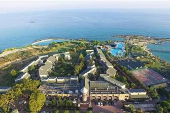 Oz Hotels Incekum Beach Resort 5*