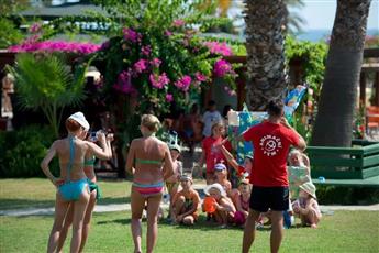 Oz Hotels Incekum Beach Resort 5*