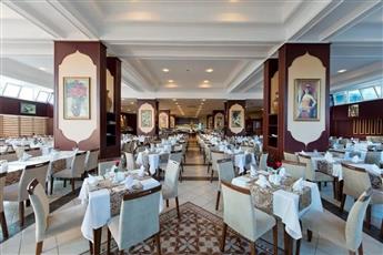 Oz Hotels Incekum Beach Resort 5*