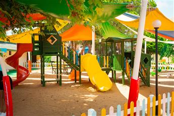 Oz Hotels Incekum Beach Resort