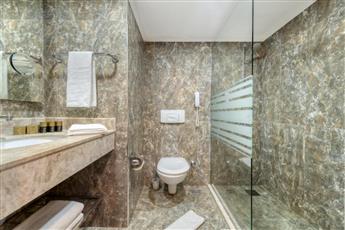 Oz Hotels Incekum Beach Resort