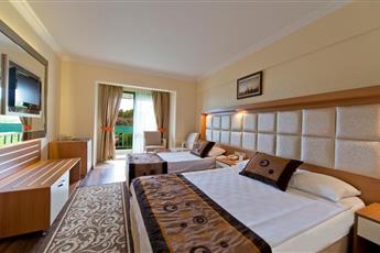 Oz Hotels Incekum Beach Resort