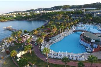 Oz Hotels Incekum Beach Resort