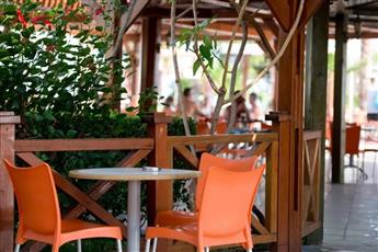 Oz Hotels Incekum Beach Resort