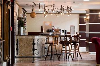 Oz Hotels Incekum Beach Resort