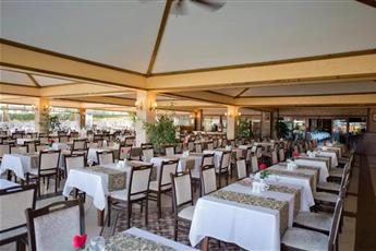 Oz Hotels Incekum Beach Resort