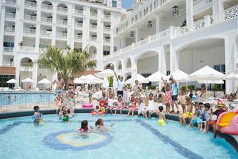 Oz Hotels Side Premium