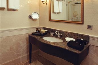 Palazzo Donizetti Hotel 4*