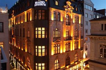 Palazzo Donizetti Hotel