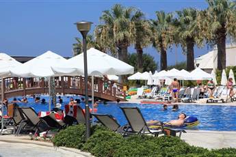 Palm Wings Kusadasi Beach Resort & Spa 5*