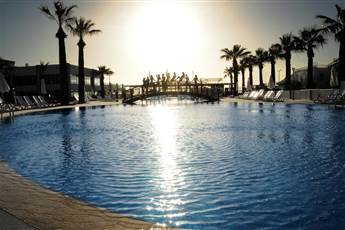 Palm Wings Kusadasi Beach Resort & Spa 5*