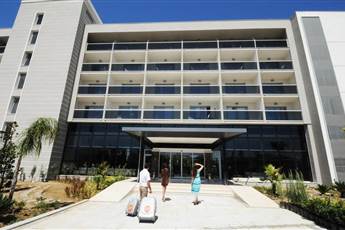 Palm Wings Kusadasi Beach Resort & Spa 5*