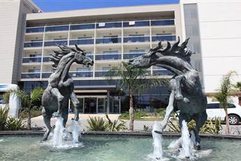 Palm Wings Kusadasi Beach Resort & Spa 5*