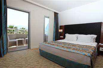 Palm Wings Kusadasi Beach Resort & Spa 5*