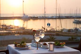 Paloma Marina Suites - Adult Only