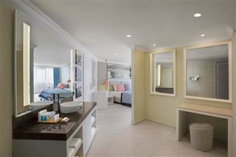 Paloma Marina Suites - Adult Only