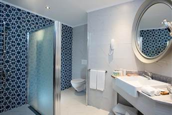 Paloma Marina Suites - Adult Only