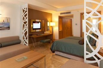 Paloma Oceana Resort