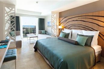 Paloma Oceana Resort