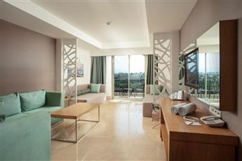 Paloma Oceana Resort