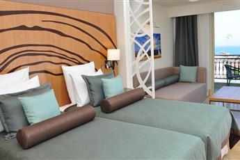 Paloma Oceana Resort