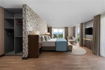 Papillon Ayscha 5*