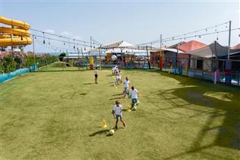 Papillon Belvil Holiday Village