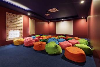 Papillon Belvil Holiday Village