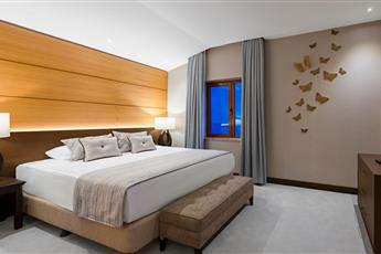 Papillon Belvil Holiday Village